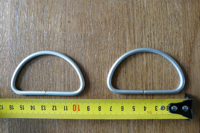 D ring binnenmaat 6 cm. gewicht 20 gram. Van oude tas.